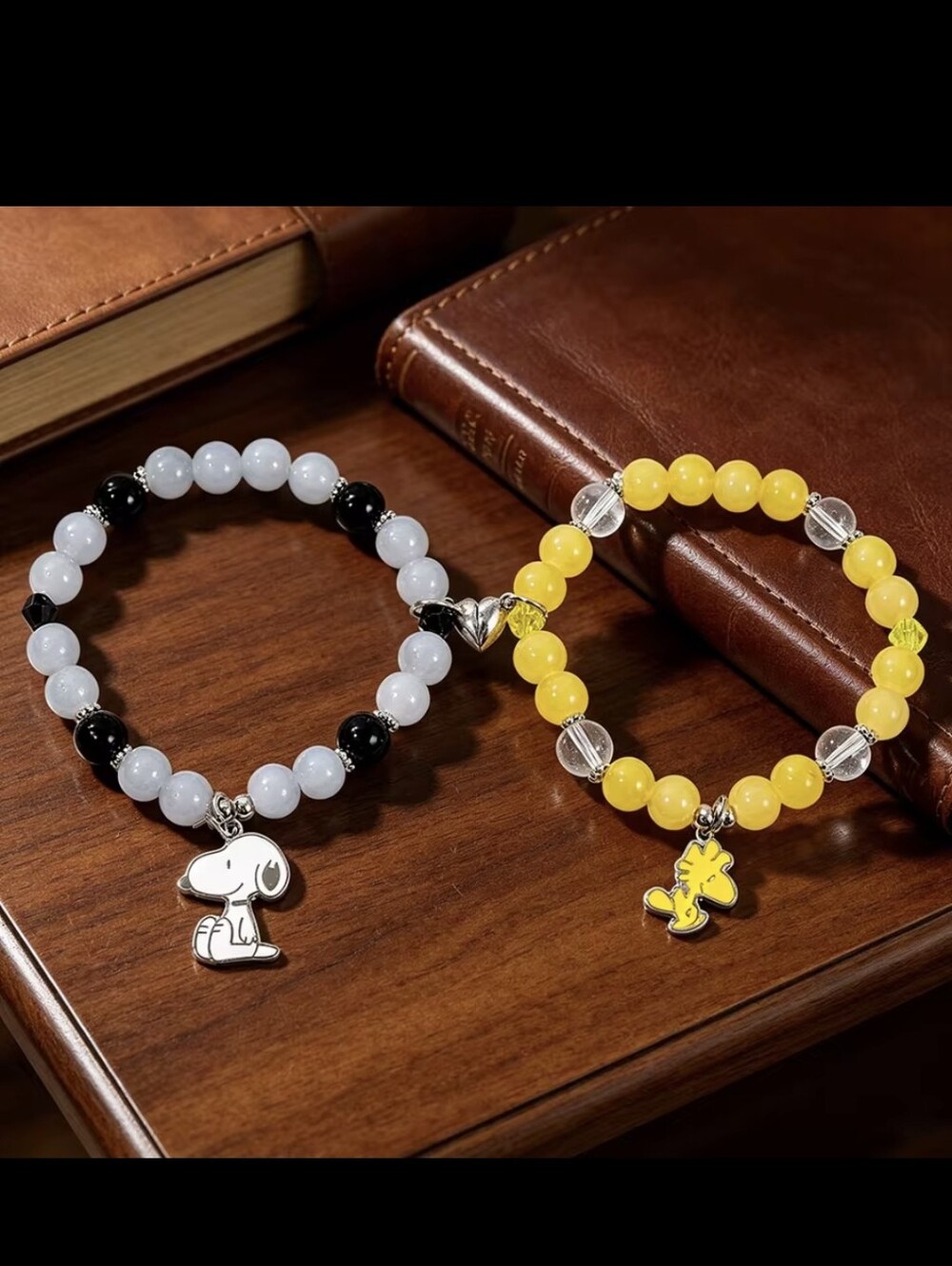 Best Friends Snoopy & Woodstock Magnetic Glass Bead Bracelet